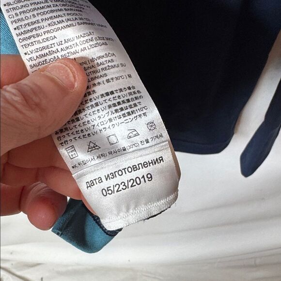 Burton Mid-weight Dry-ride Long Sleeve Polo. Size Small. - Picture 9 of 12